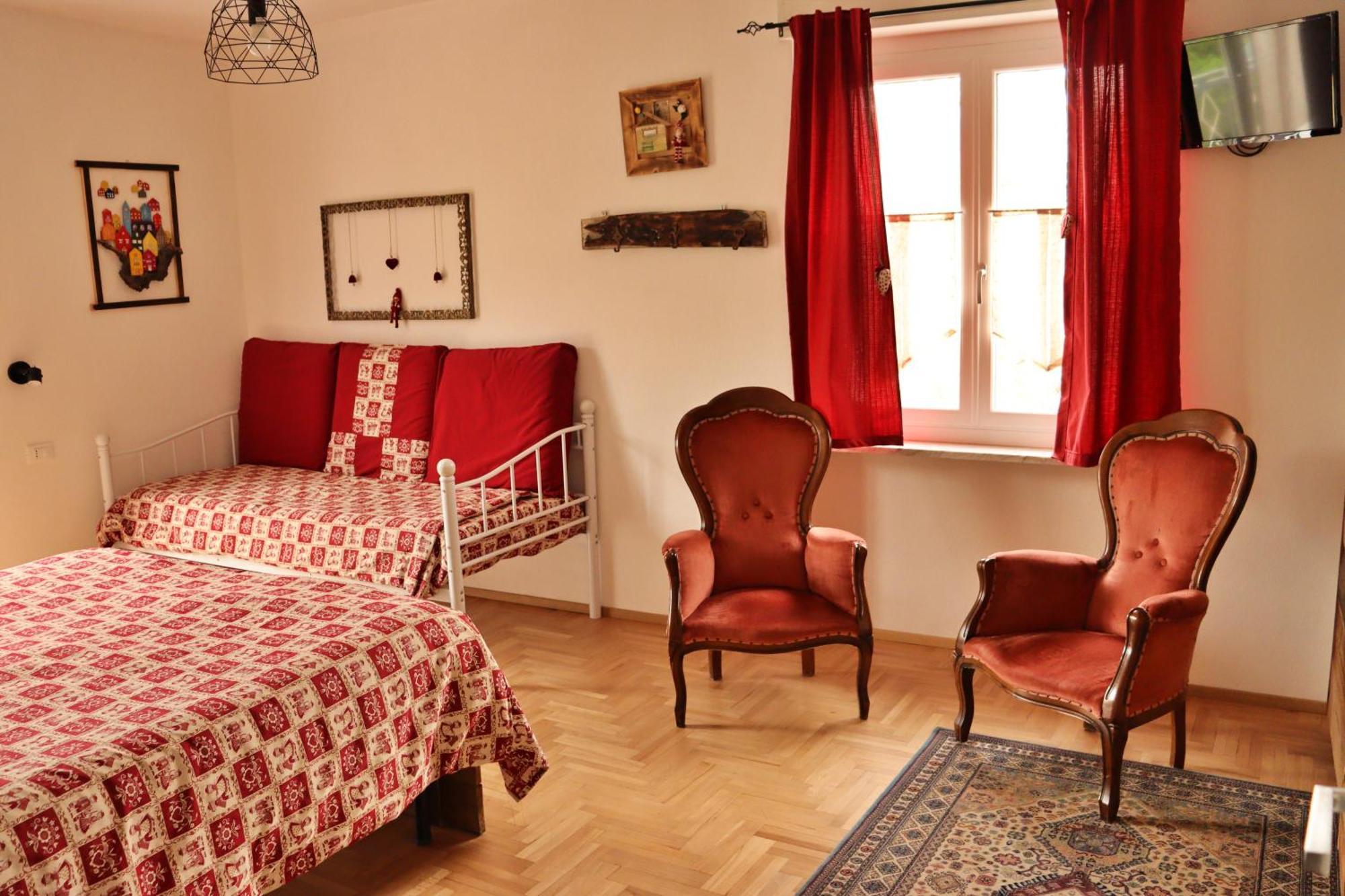 Lo Barbaboc Aparthotel Charvensod ภายนอก รูปภาพ