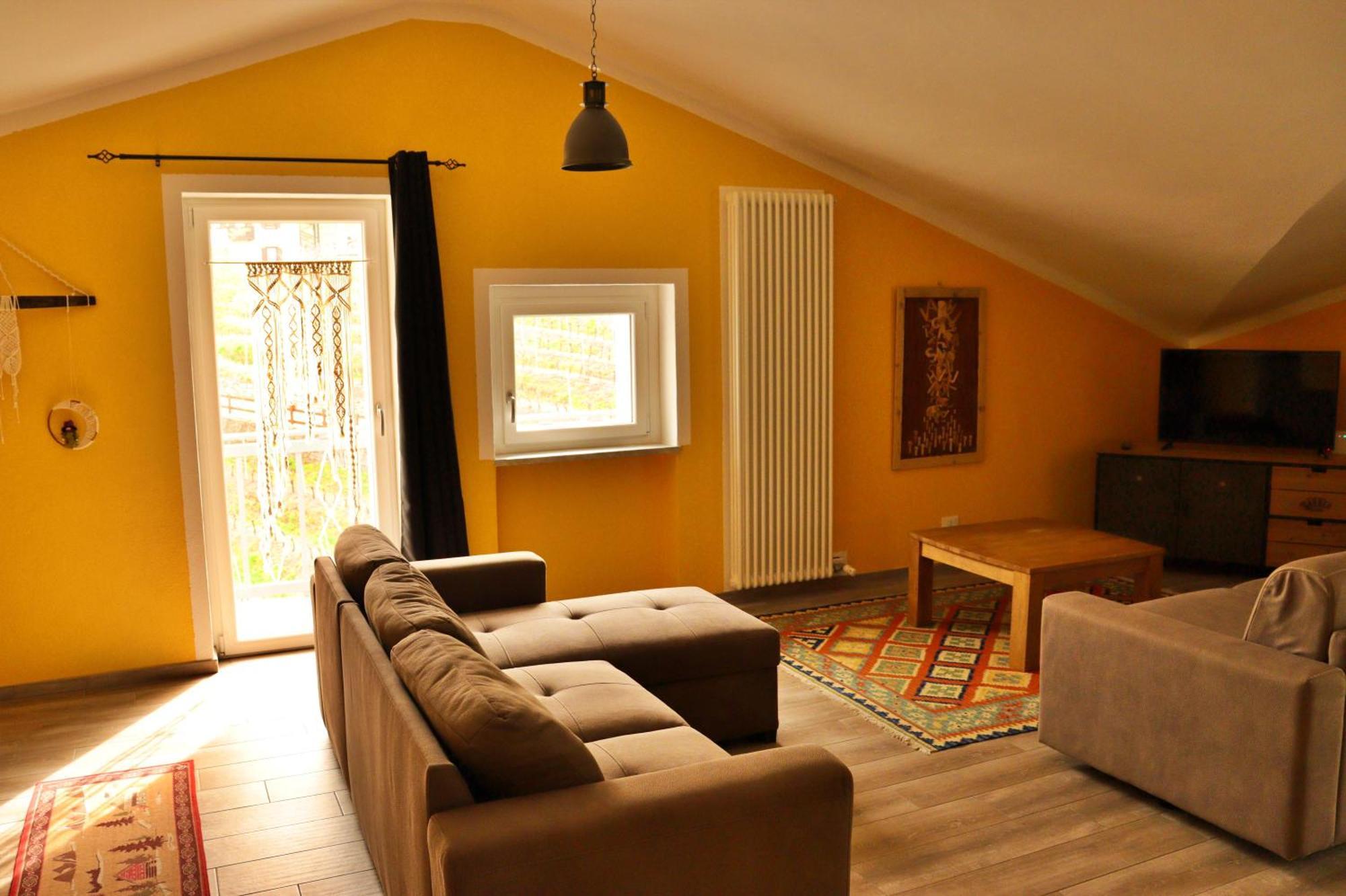 Lo Barbaboc Aparthotel Charvensod ภายนอก รูปภาพ